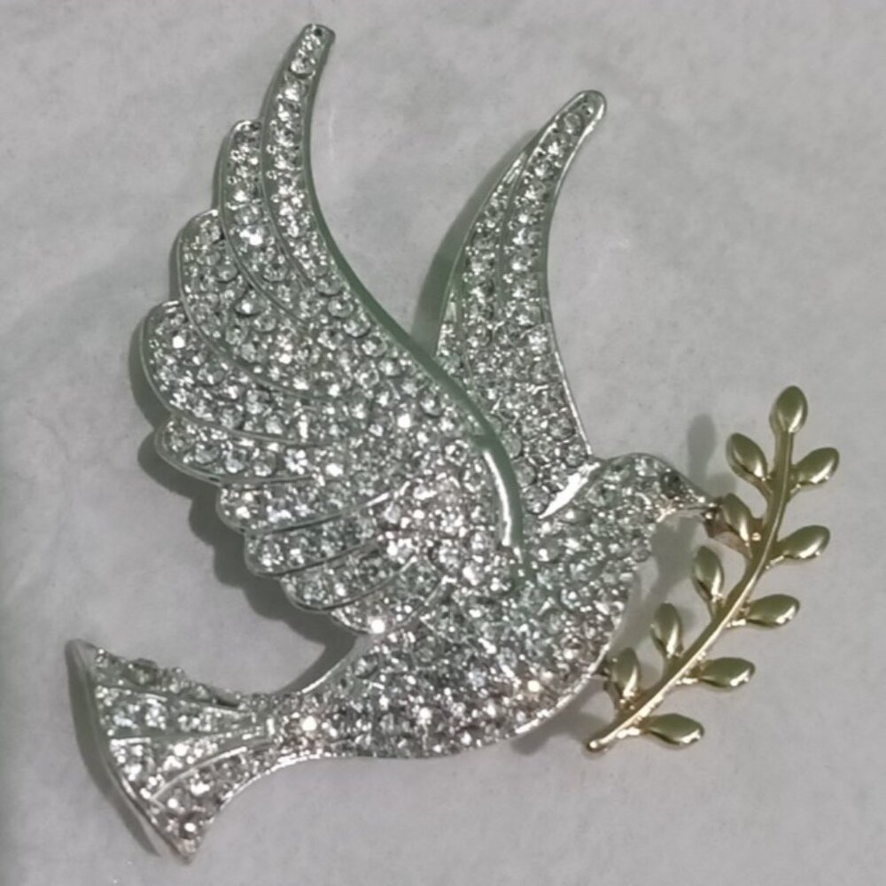 NAPIER Holiday Christmas Inspiring Peaceful Dove Gold & Clear Crystal Brooch Pin